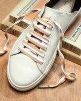 Lacets beige et blanc