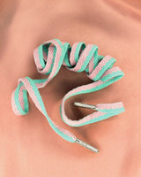 Lacets violet et bleu turquoise