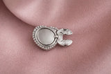 Bijou de bouton / pin's Nina Argent